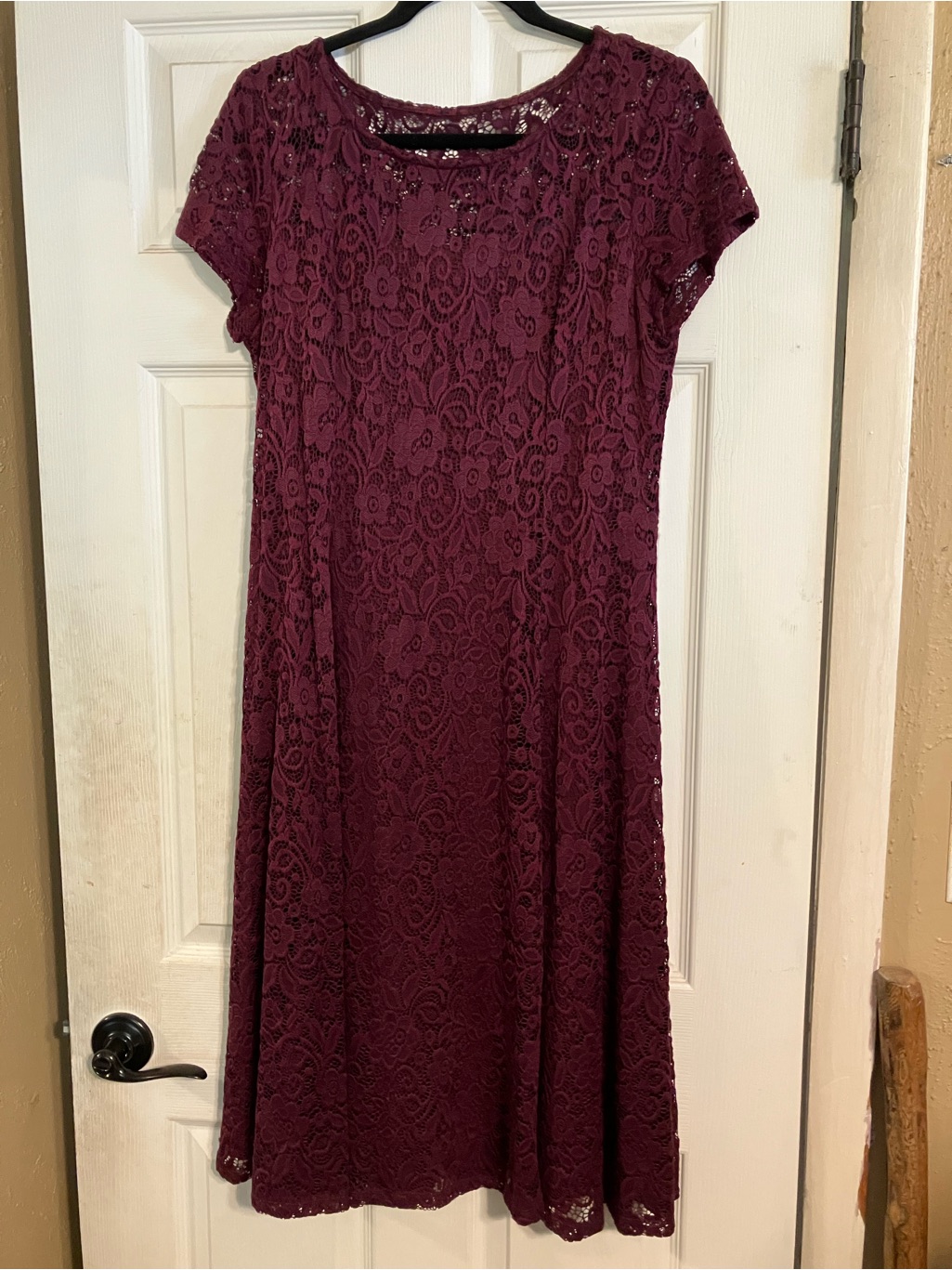 Women’s Ronni Nicole Burgundy Lace Midi Dress With Short Sleeves Size 10 Event